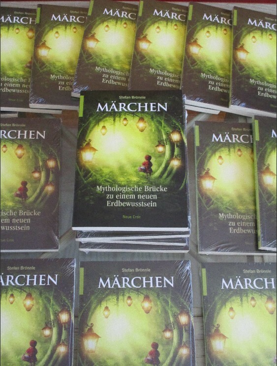 20 Exemplare des Buchs "Märchen"