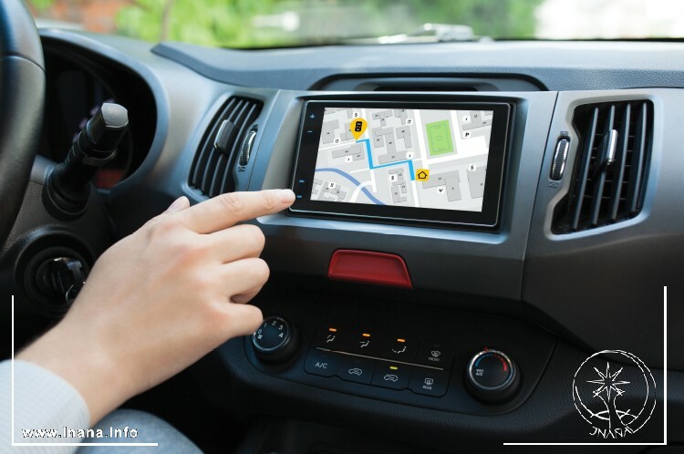 Navigationsgerät im Auto
