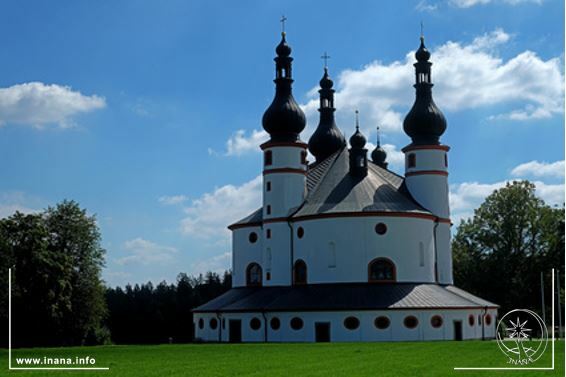 Zentralbau Dreifaltigkeitskirche Kappl